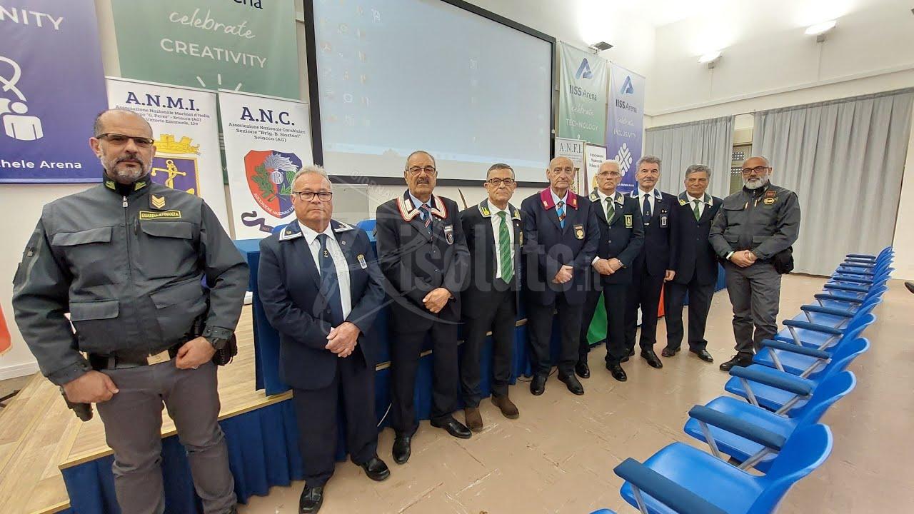 L'importanza della Costituzione, incontro al Don Michele Arena di Sciacca con il generale Cascavilla (Video)