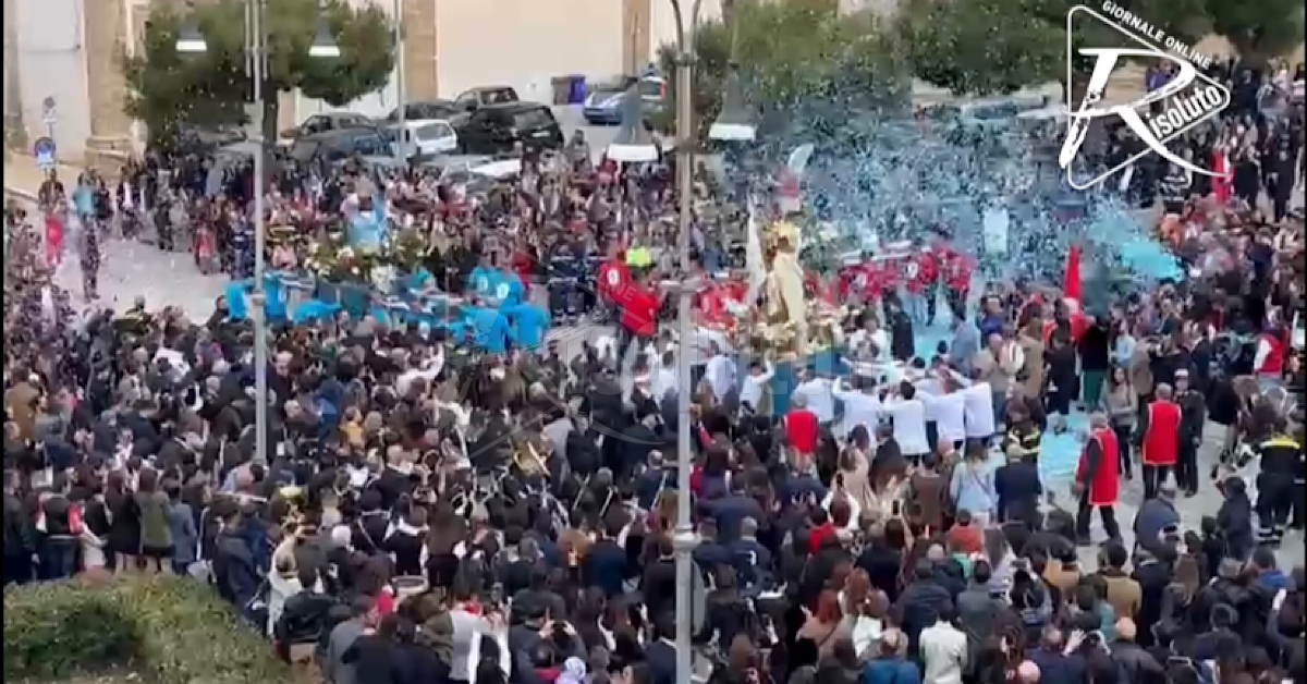 L'incontro a Sciacca nello storico quartiere di San Michele (Video)