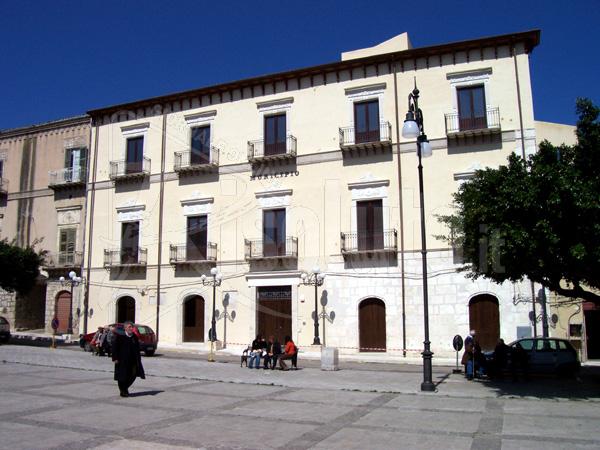 Assenteismo al Comune di Favara, indagati 30 dipendenti