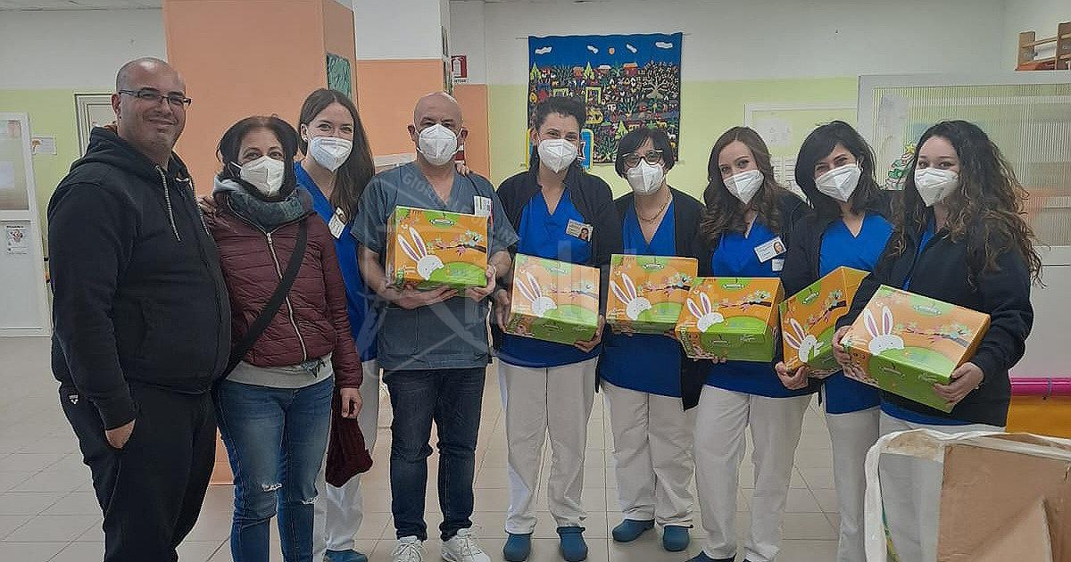 Pasqua di solidarietà in ospedale, "Liberi di Crescere" dona 300 colombe all'oncologia di Sciacca