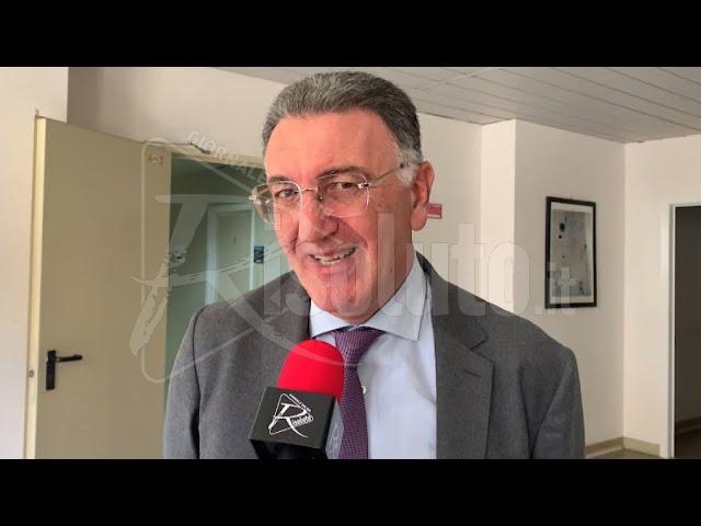 Endometriosi, oggi studenti del "Fermi" a lezione con il ginecologo Incandela (Video)
