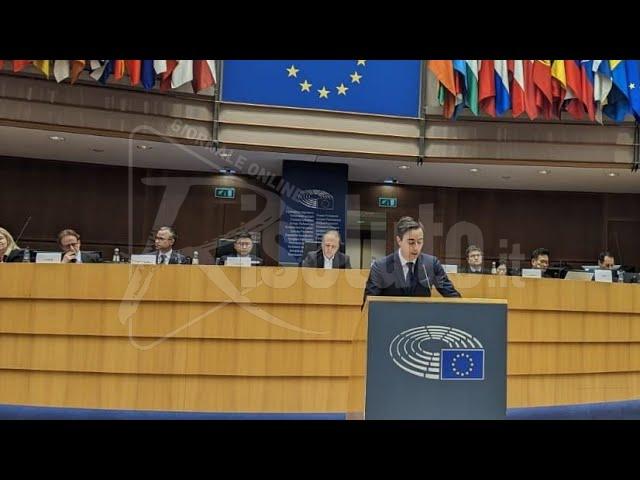 L'Alfiere del Lavoro Giuseppe Turturici al Parlamento europeo per una simulazione studentesca (Video)