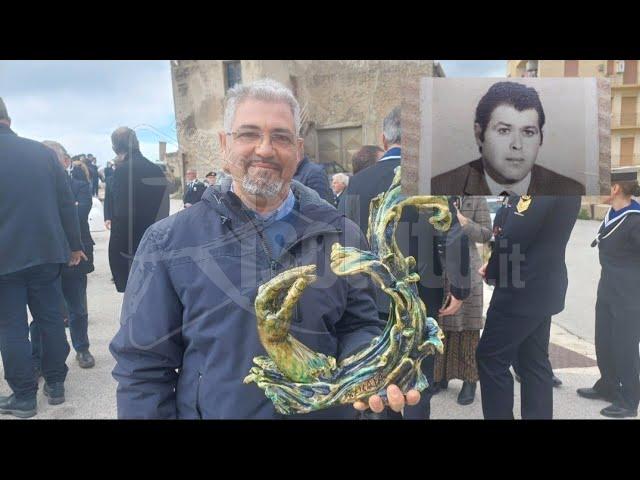 Giuseppe Licata di Sciacca realizza una ceramica in memoria del padre: “Morto in mare e il suo corpo mai ritrovato” (Video)