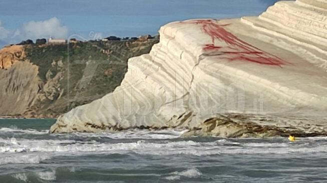 Chiusa l'inchiesta sull'imbrattamento di Scala dei Turchi, due favaresi verso il rinvio a giudizio