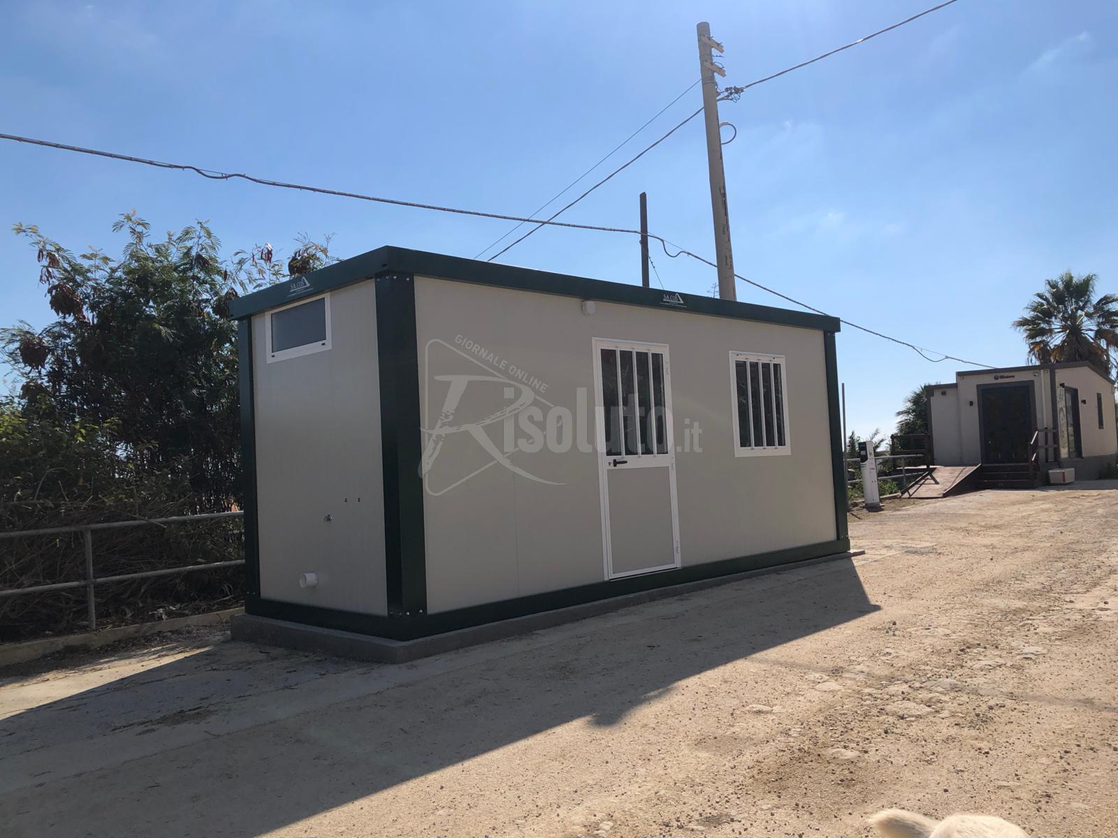 Arrivato a Porto Palo il container per la tabaccheria di Scirica, chiusa da novembre 2021