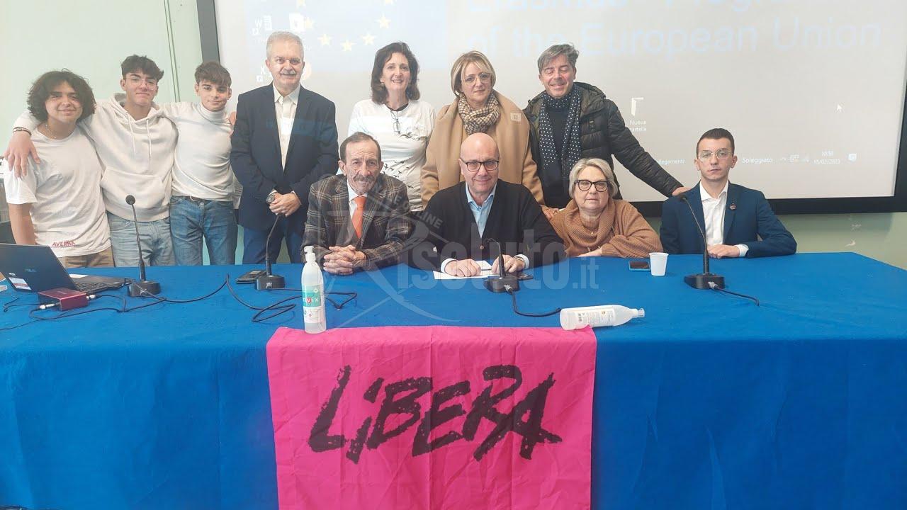 Pino Maniaci e Libera incontrano gli studenti del Fermi per parlare di legalità (Video)