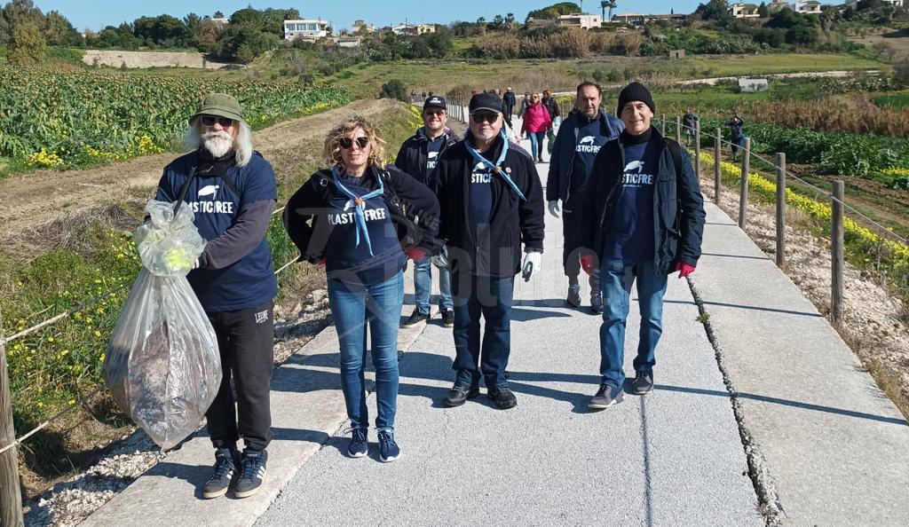 Menfi, trekking Plasticfree tra le vie del paese