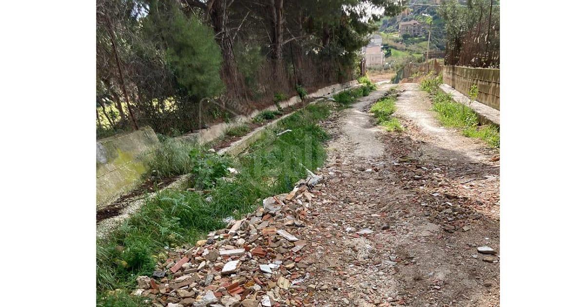 Sciacca, interrogazioni su manutenzione di via del Pellegrinaggio e illuminazione di via Kronio
