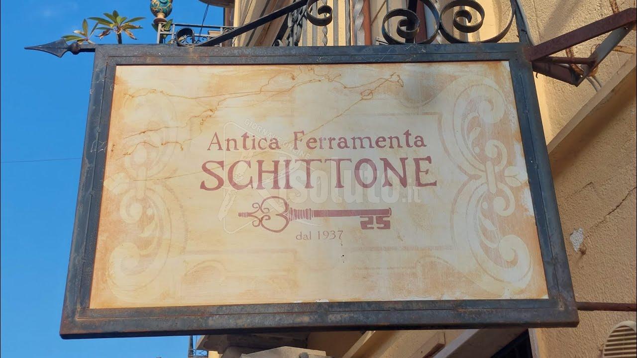 Dopo 100 anni chiude a Sciacca la Ferramenta Schittone (Video)