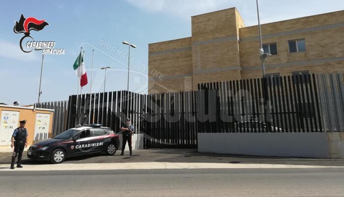 Tentata estorsione a un commerciante, due arresti nel Siracusano