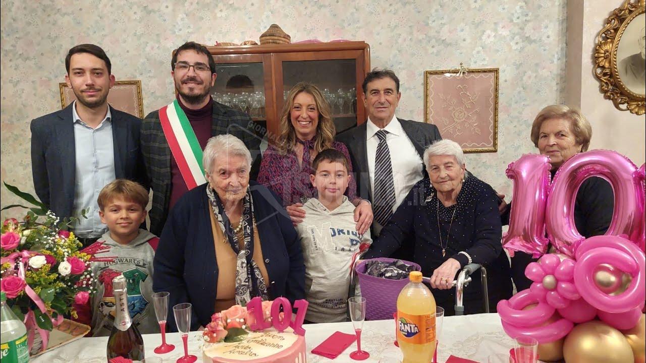 Nonna Maria Aurelia tra gli ultracentenari di Sciacca, festa con il sindaco (Video)