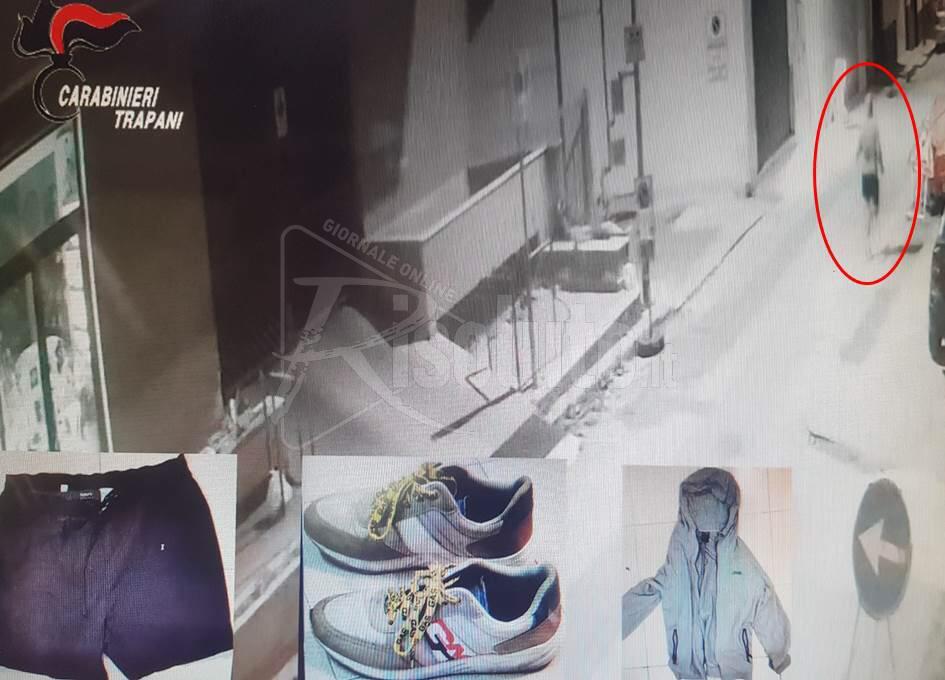 Brucia escavatore con una molotov, arrestato ad Alcamo un uomo di 45 anni