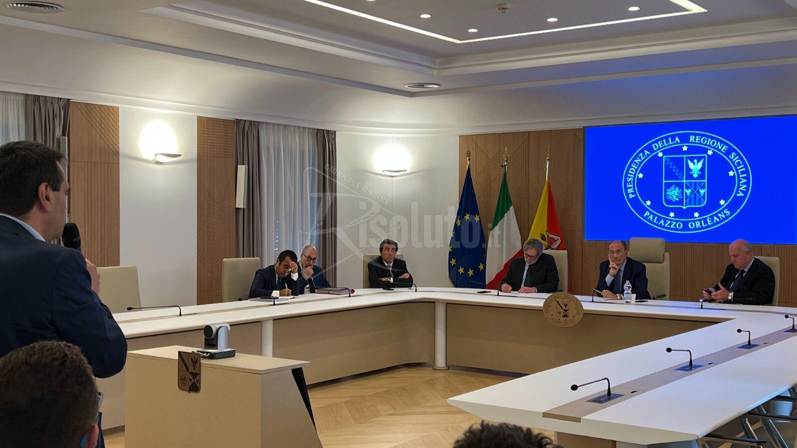 Schifani incontra le associazioni oggi in piazza per il caro-bollette: "Subito moratoria Irfis"