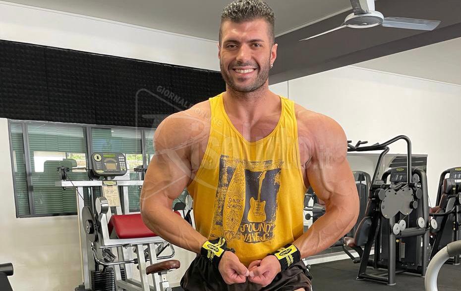 Il bodybuilder Giuseppe Coco di Sciacca in gara a Bologna