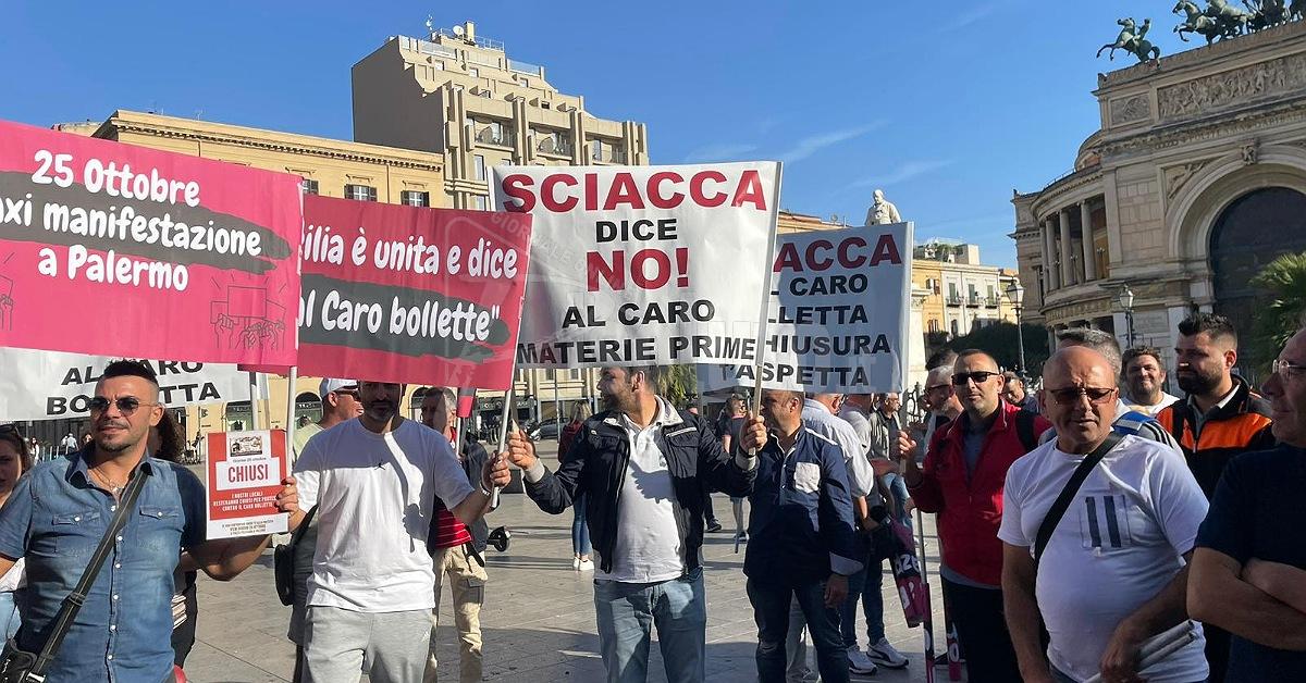 Solidarietà dei Cinque Sensi a commercianti e artigiani di Sciacca a Palermo per il caro bollette