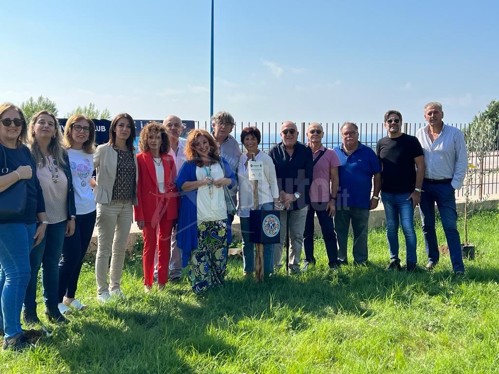 Piantumato un albero anche a Sciacca per il "Kiwanis One Day"