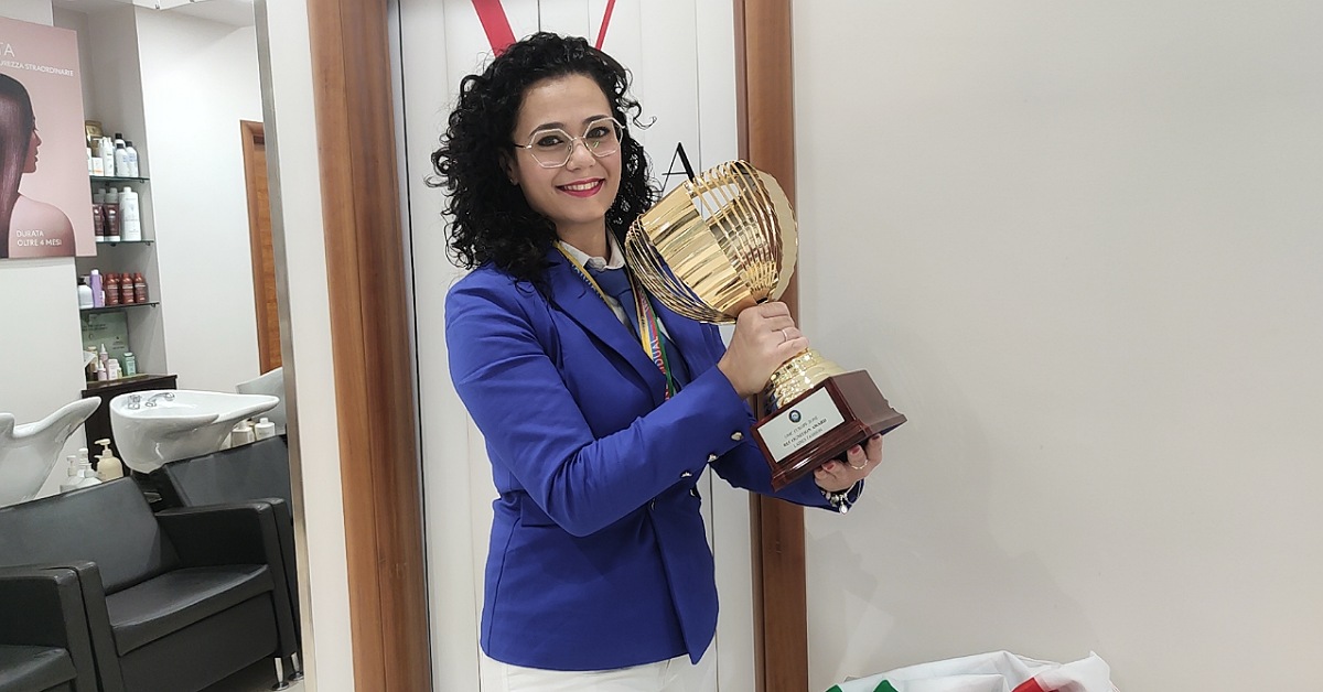 Claudia Turturici di Sciacca vice campionessa mondiale di acconciatura e colore (Video)