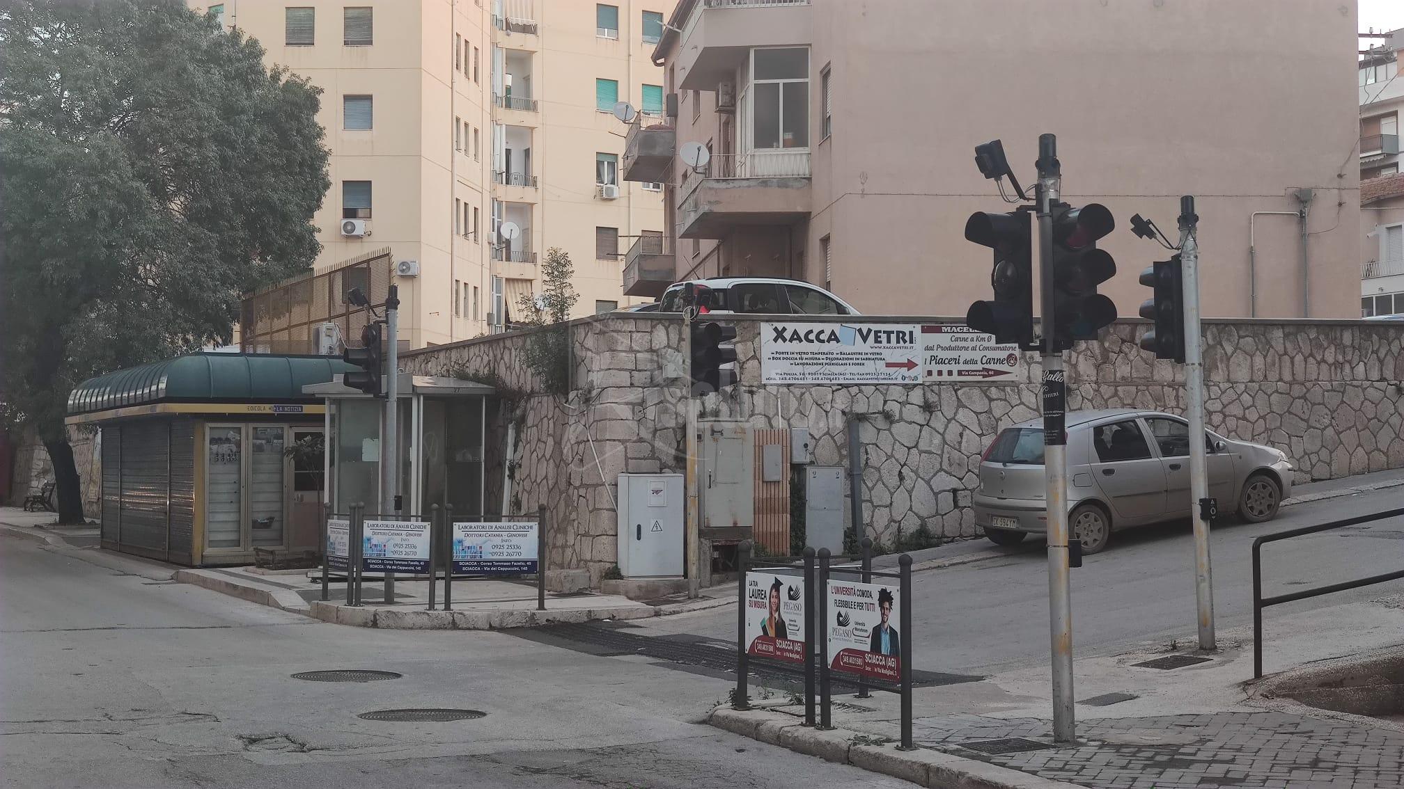 Si spegne a Sciacca il semaforo di via Cappuccini