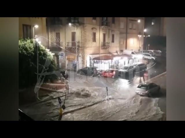 Maltempo, allagamento in piazza Carmine a Sciacca (Video)