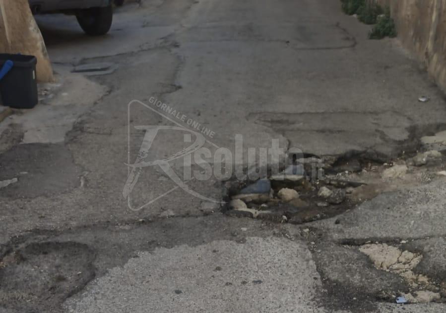 Perdita idrica e pericolo in via Goletta a Sciacca, protesta il consigliere Santangelo