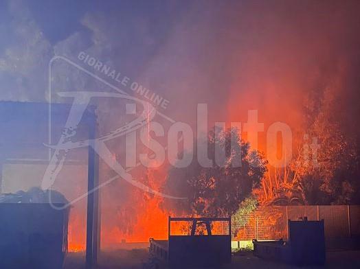 Altro incendio vicino l'isola ecologica di Sciacca, Patti: "Tentano di distruggerla, gesto criminale"
