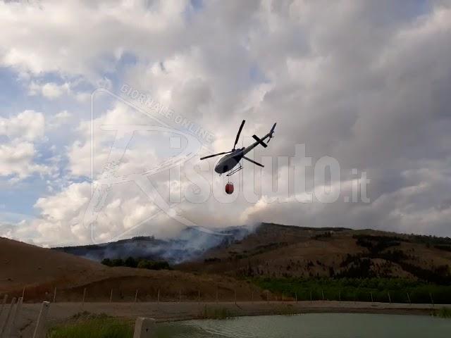 Brucia Monte Sara a Ribera, incendio per mano dolosa (Video)