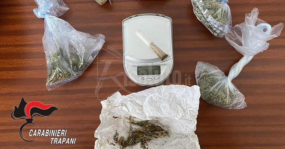 Spaccio di droga, denunciato giovane cameriere