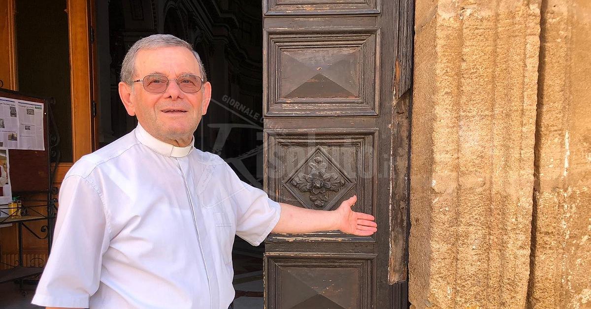 L’arciprete: “Forse il portone della Basilica danneggiato durante la processione” (Video)