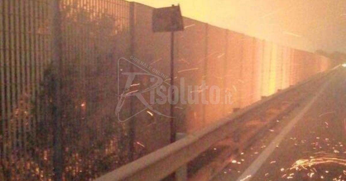 Vasto incendio a Menfi, bruciano 70 ettari di macchia mediterranea