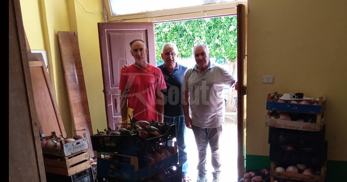 Donazione di ortaggi e frutta alla Caritas di Sciacca