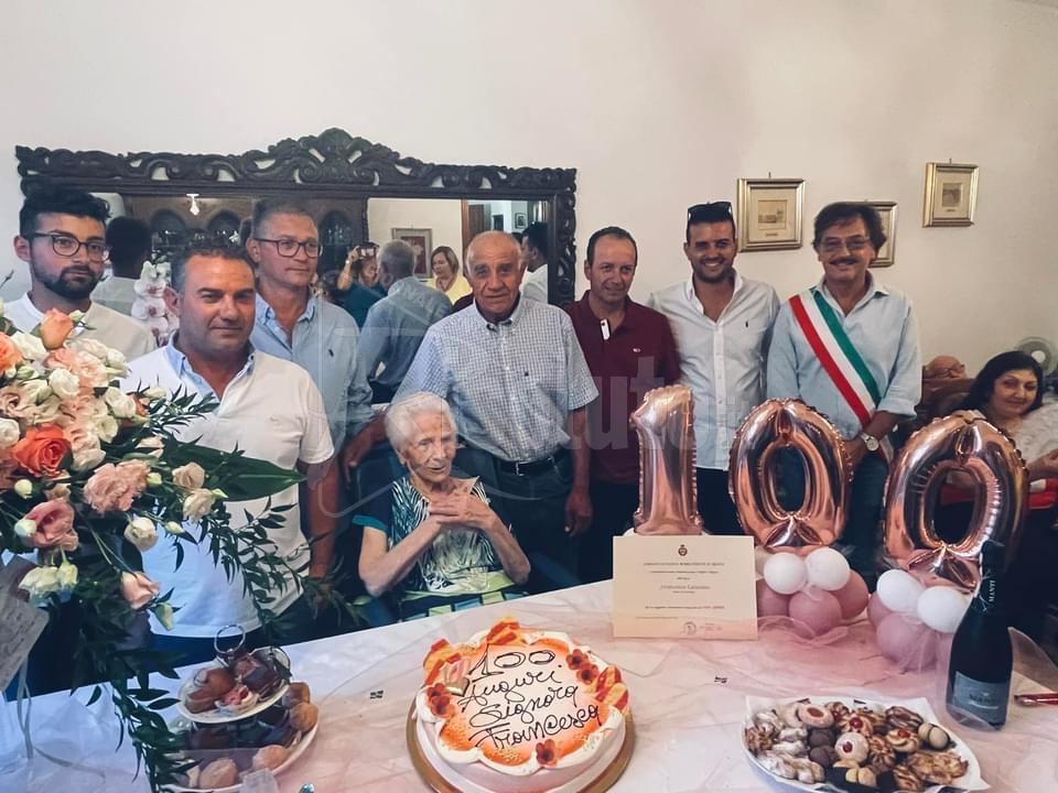 A Santa Margherita Belice Francesca Catalano centenaria