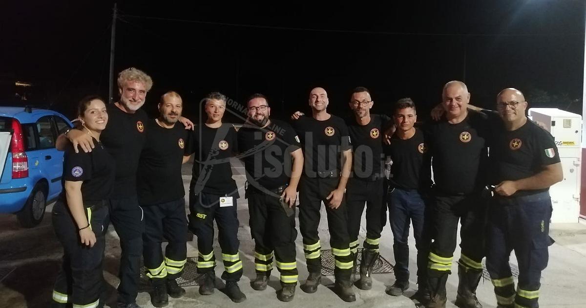 Nove volontari delle Squadre di Soccorso Tecnico di Sciacca in aiuto a Stromboli