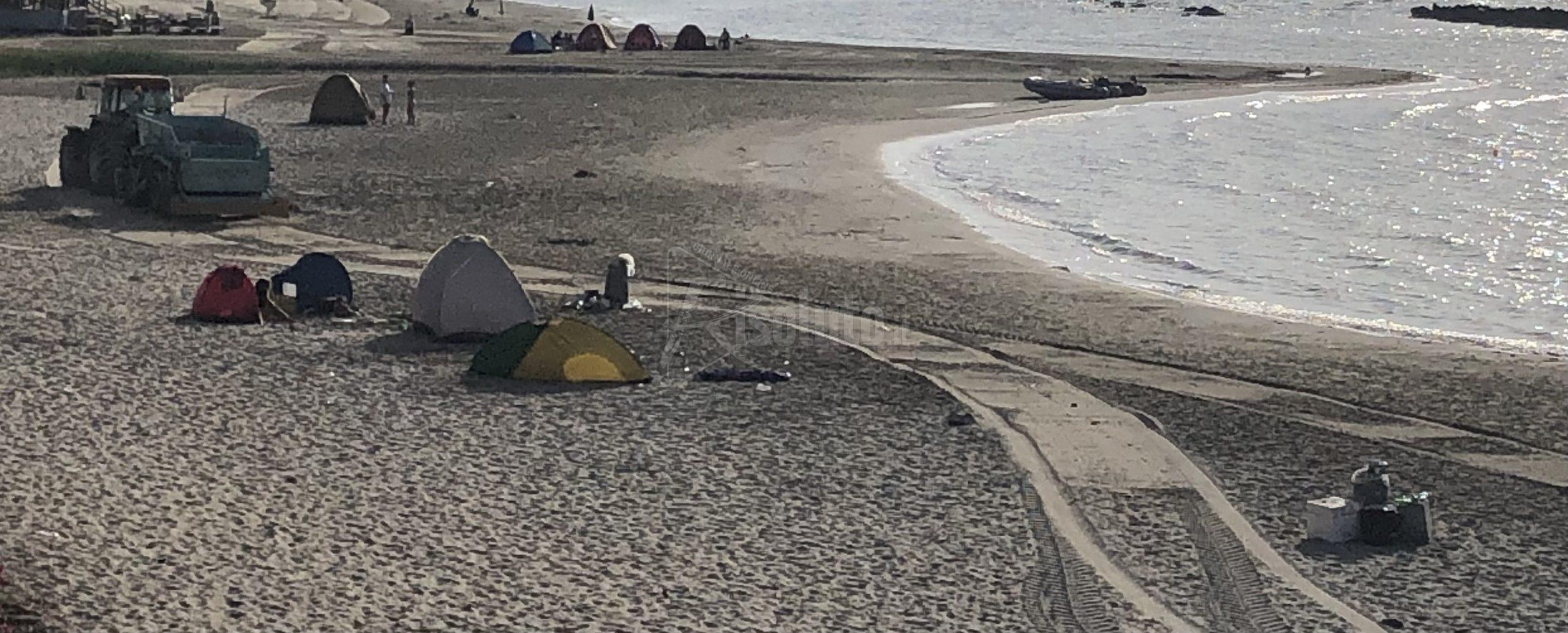 Ferragosto tranquillo a Sciacca, sempre falò alla Foggia