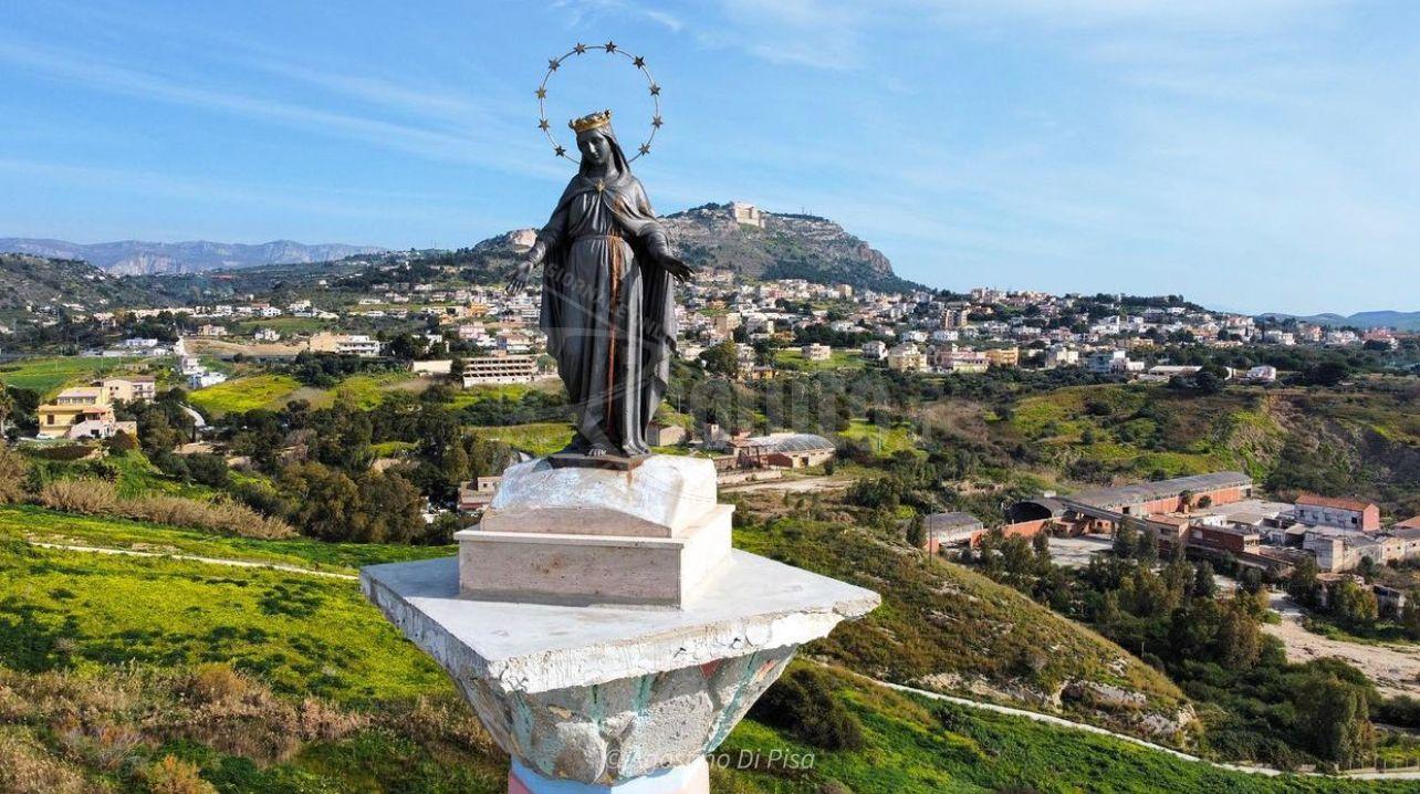 Colonna votiva Dixmude, no profit inglese pronta al recupero