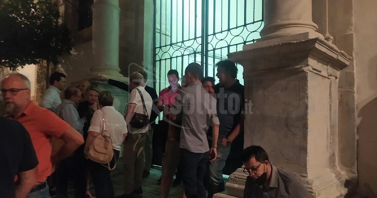 Elezione del sindaco non chiusa, notte di conteggi