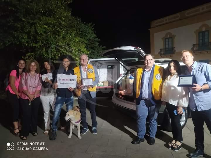 Lions Club di Palermo dona cibo per rifugio  cani di Ribera