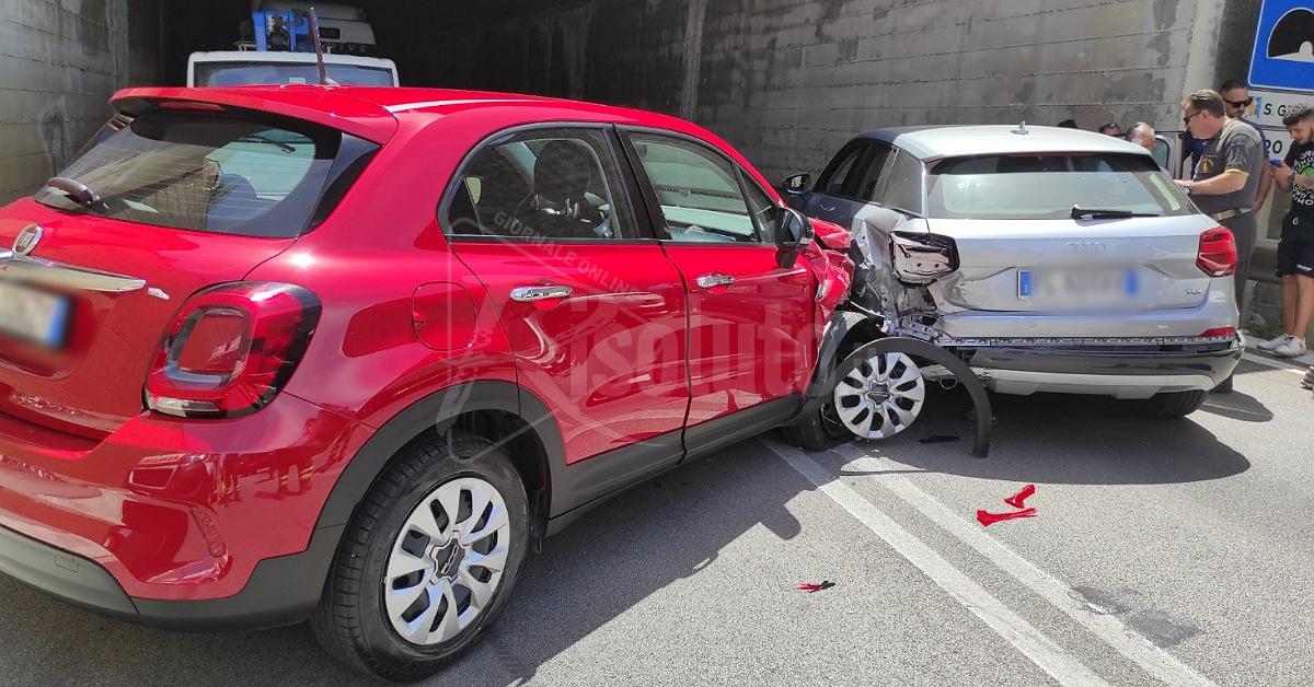 Tamponamento a catena a Sciacca, una donna ferita