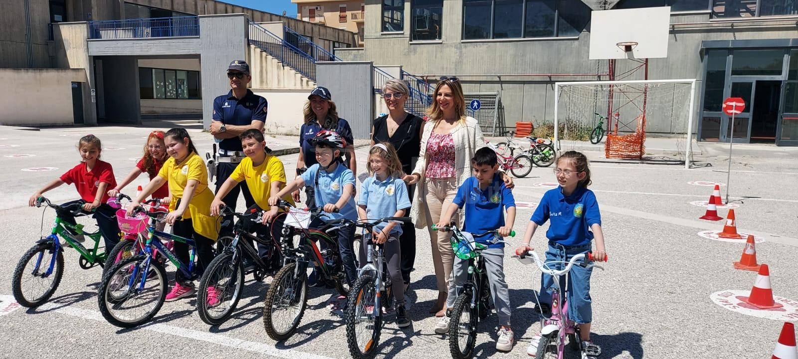 Regole stradali, concluso il progetto della "M. Rossi"