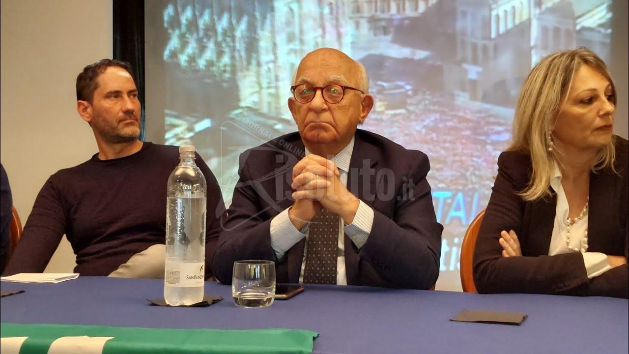 Tra Mangiacavallo e Forza Italia volano gli stracci