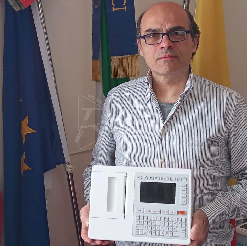 Elettrocardiografo portatile per tutti i calamonacesi