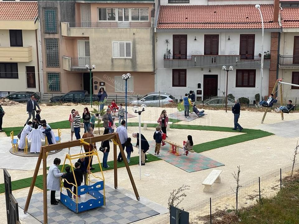 Anche a Santa Margherita imprenditore dona parco giochi