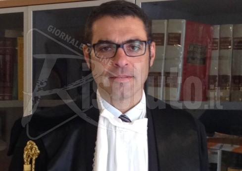 Violenza privata a Menfi, impiegato dal gip