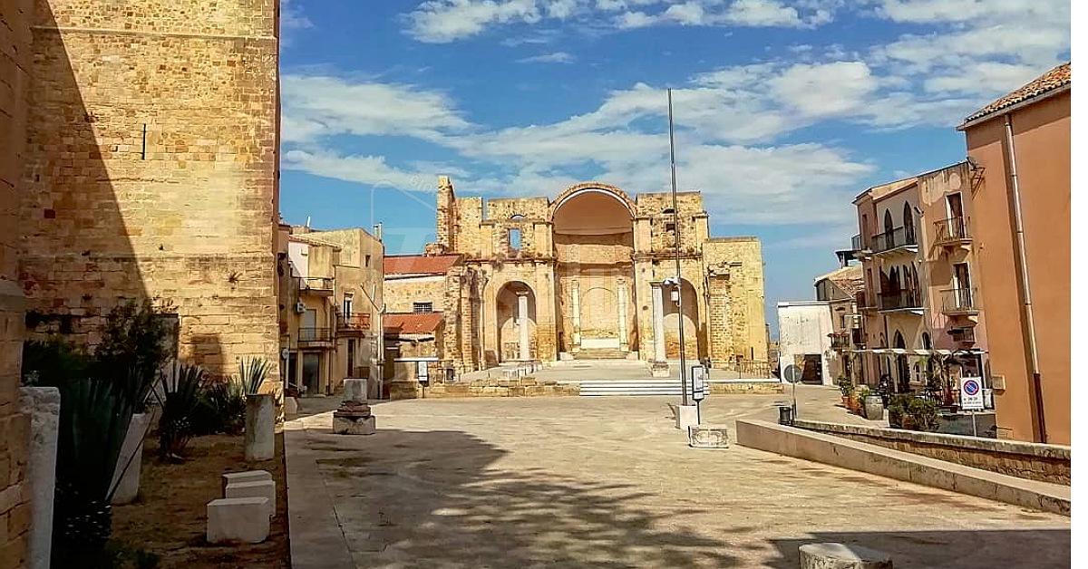 A Salemi “Casa a un euro" e docuserie inglese