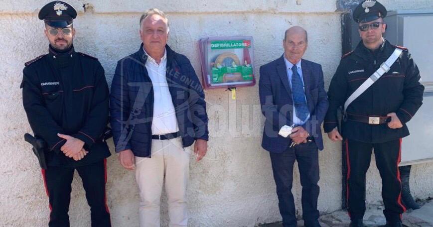 Cooperativa sociale dona alla città di Burgio un defibrillatore
