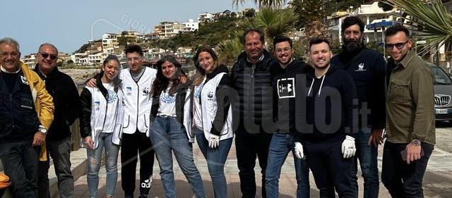 Pasquetta Plasticfree a Seccagrande con il Wwf