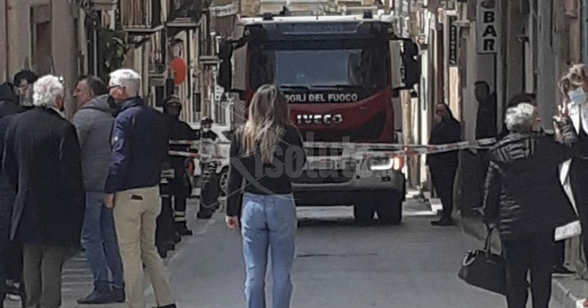 Corto circuito in  via Pietro Gerardi a Sciacca, intervento dei vigili del fuoco