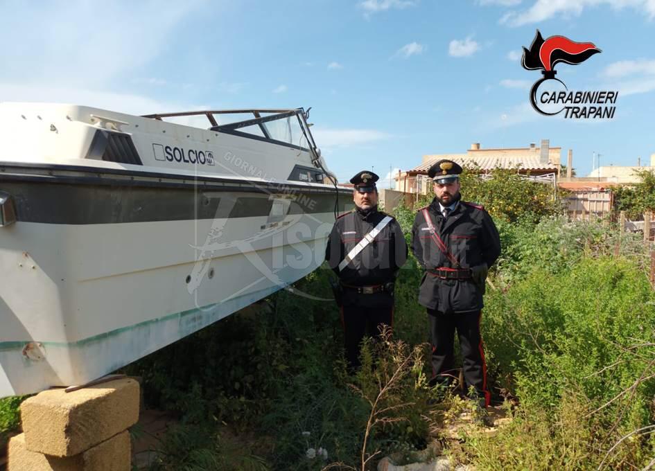 Vede la barca rubatagli cinque anni prima in vendita online: denunciate 4 persone nel trapanese