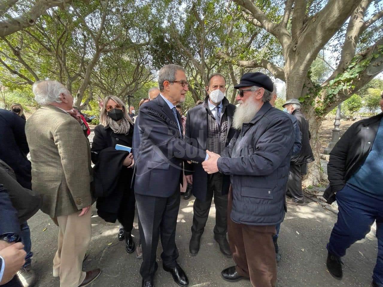 Musumeci riapre il parco delle Terme di Acireale