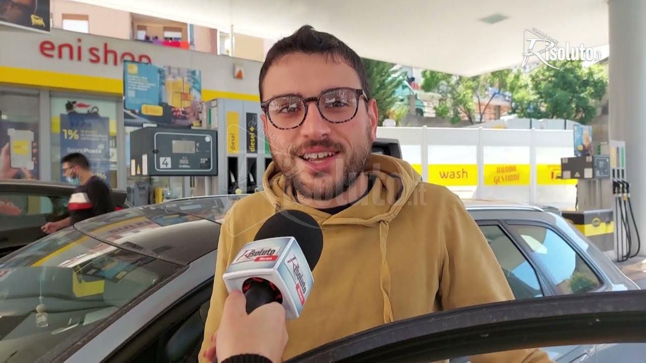 Ribasso del carburante e corsa al rifornimento (Video)