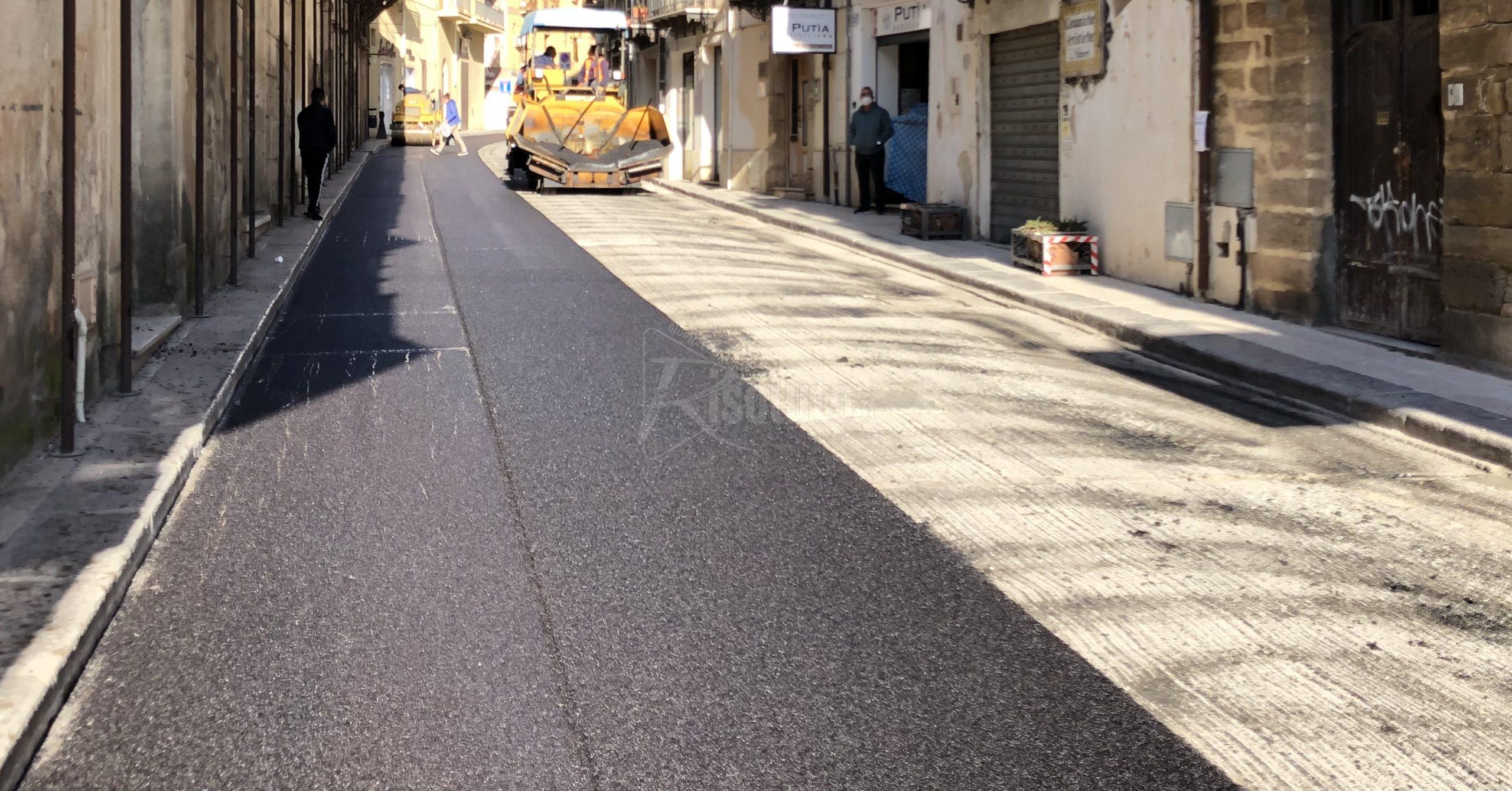 Sciacca, oggi si asfaltano le vie Licata e Figuli